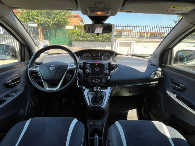 LANCIA Ypsilon usata, con Controllo trazione