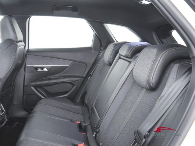 PEUGEOT 3008 usata 9