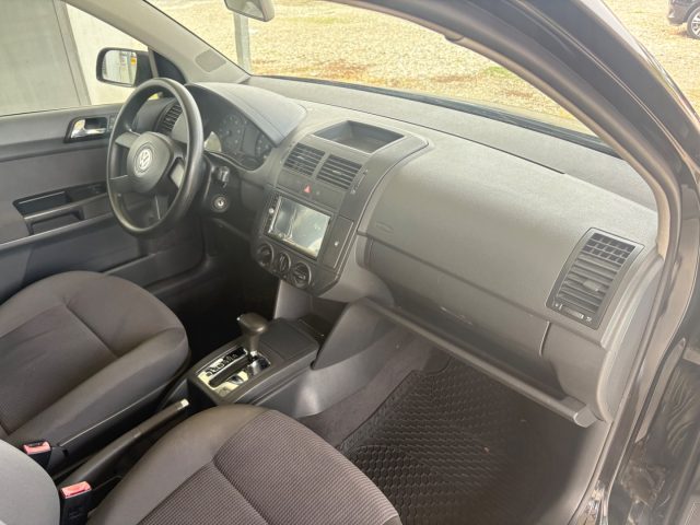 VOLKSWAGEN Polo usata, con Autoradio