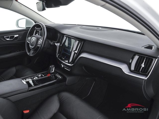VOLVO V60 usata 11