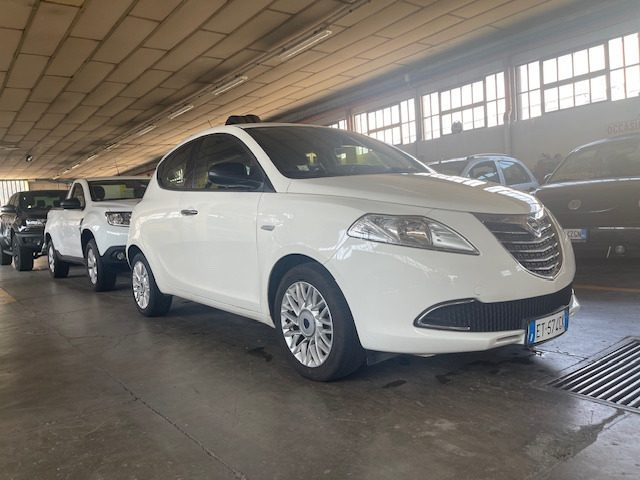 LANCIA Ypsilon usata, con Climatizzatore