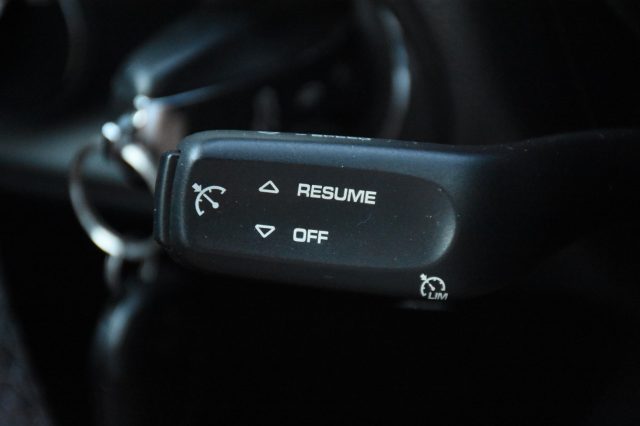 PORSCHE Macan usata, con Volante multifunzione