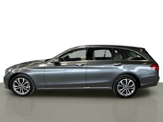 MERCEDES-BENZ C 220 usata, con Cerchi in lega