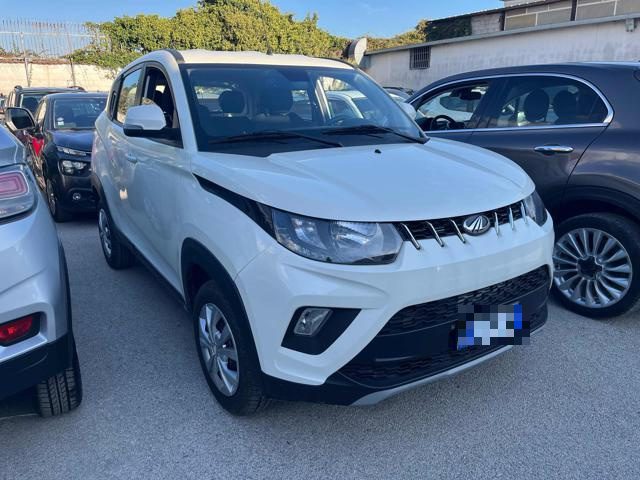 MAHINDRA KUV100 usata, con Chiusura centralizzata