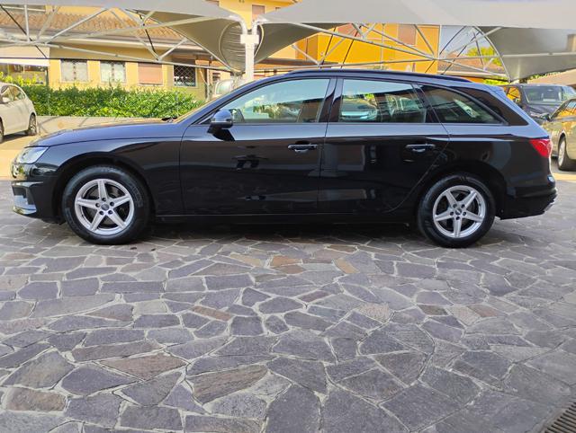 AUDI A4 usata, con Autoradio