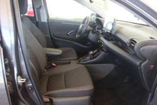 TOYOTA Yaris usata, con ESP