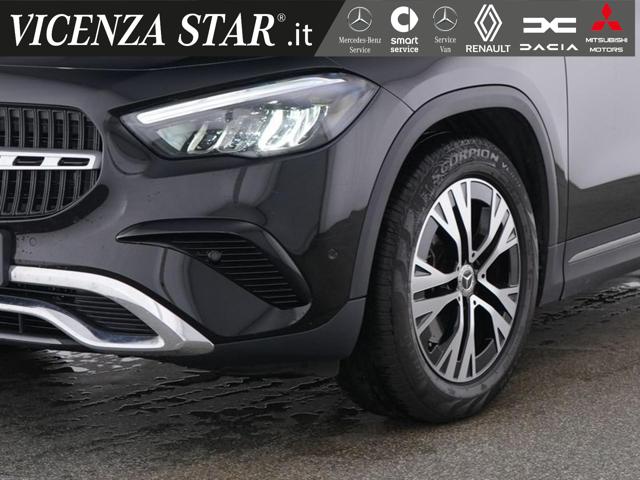 MERCEDES-BENZ GLA 180 usata, con Airbag