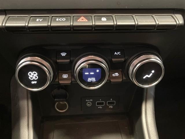 RENAULT Captur usata, con Sensori di parcheggio posteriori