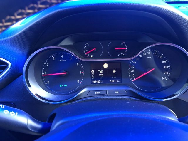 OPEL Crossland X usata, con Boardcomputer