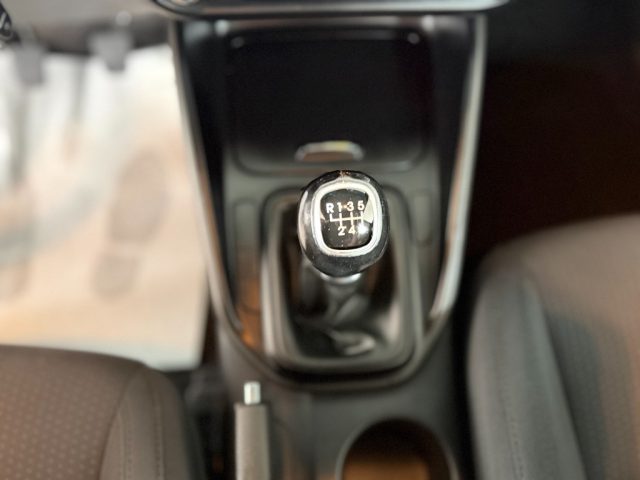 KIA Carens usata, con Specchietti laterali elettrici