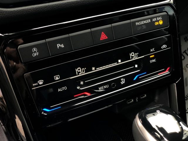 VOLKSWAGEN T-Cross usata, con Park Distance Control