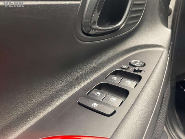 HYUNDAI i20 usata, con Sistema di navigazione