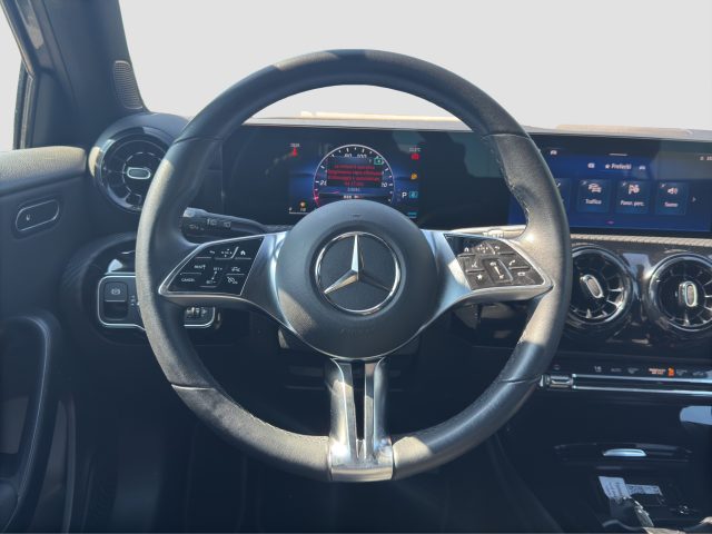 MERCEDES-BENZ A 180 usata 11