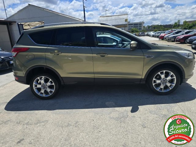 FORD Kuga usata, con Autoradio