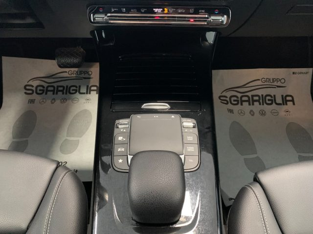 MERCEDES-BENZ A 180 usata, con Controllo automatico clima