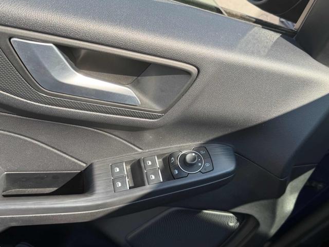 FORD Kuga usata, con Sistema di navigazione