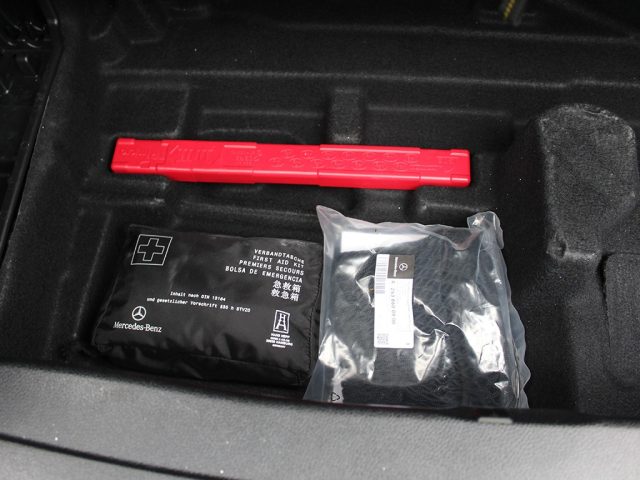 MERCEDES-BENZ GLC 220 usata, con Sensori di parcheggio anteriori