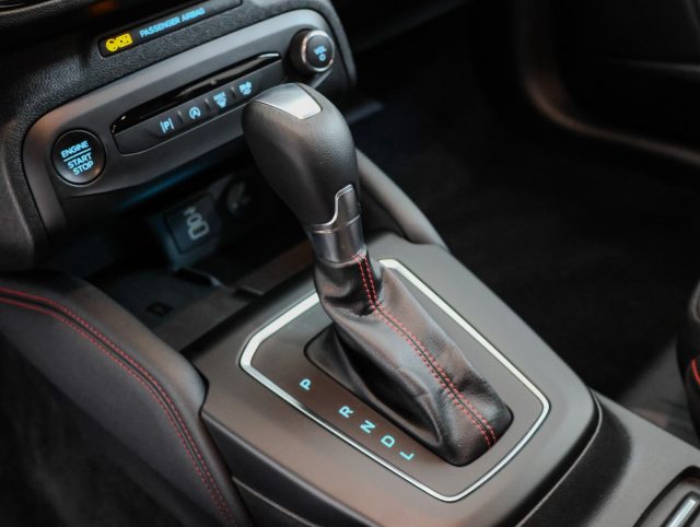 FORD Focus usata, con Volante in pelle