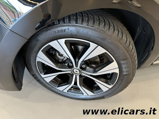 RENAULT Clio usata, con Volante multifunzione