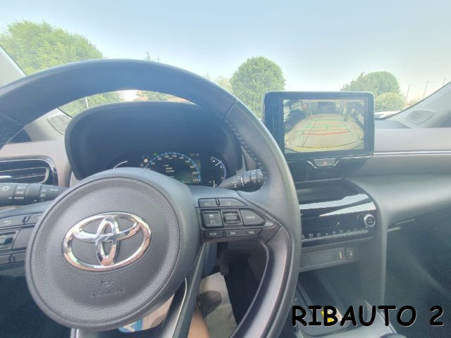 TOYOTA Yaris Cross usata, con Controllo automatico clima
