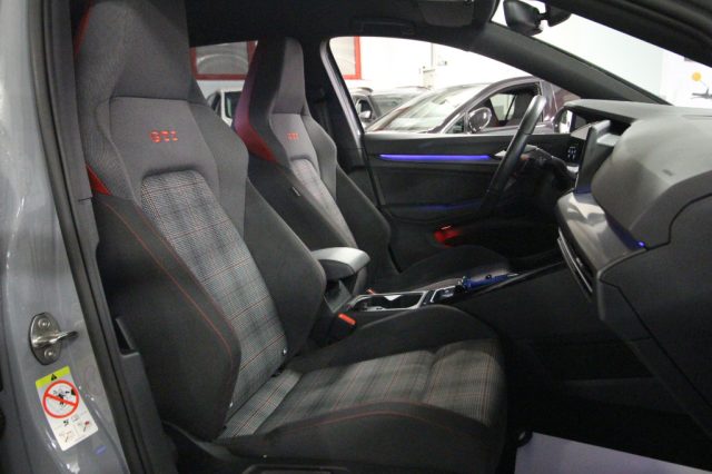 VOLKSWAGEN Golf usata, con Sistema di navigazione