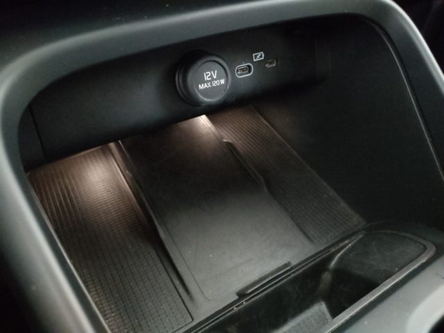 VOLVO XC40 usata, con Touch screen