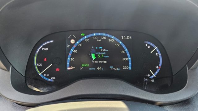 TOYOTA Yaris Cross usata, con Autoradio digitale