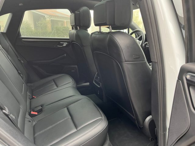 PORSCHE Macan usata, con Fendinebbia