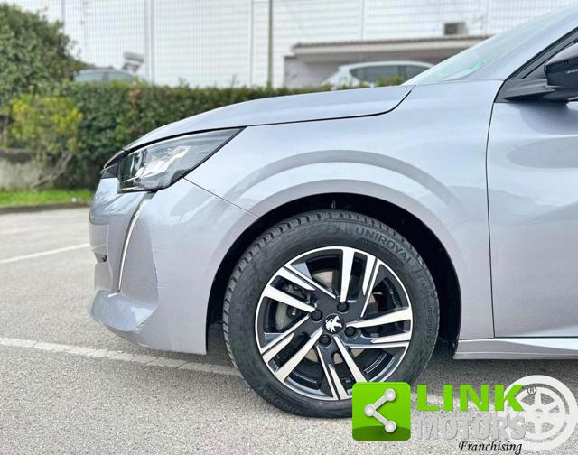 PEUGEOT 208 usata, con Volante in pelle