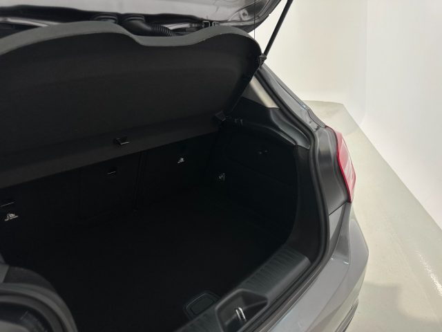 MERCEDES-BENZ A 180 usata, con Volante in pelle