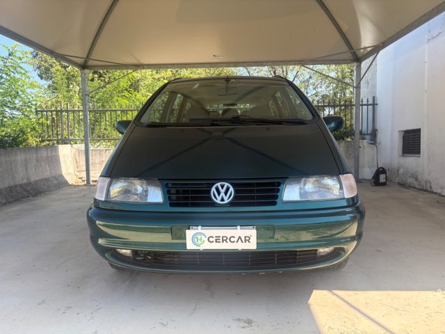 VOLKSWAGEN Sharan usata, con Airbag