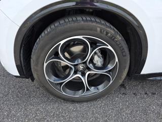 ALFA ROMEO Stelvio usata, con Sedili sportivi