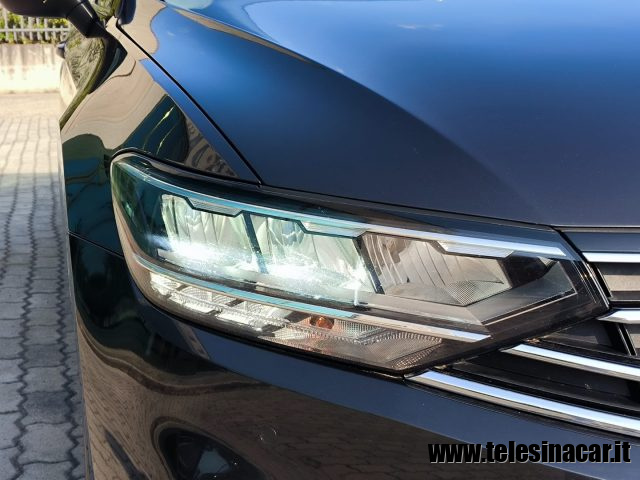 VOLKSWAGEN Passat Variant usata, con Controllo trazione