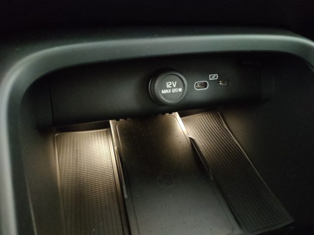 VOLVO XC40 usata, con Luci diurne