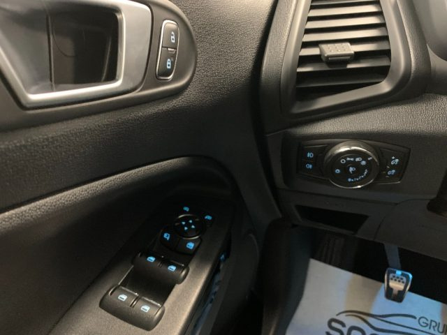 FORD EcoSport usata, con USB