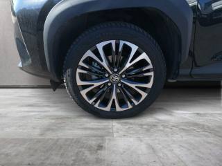 TOYOTA Yaris Cross usata, con Fari LED
