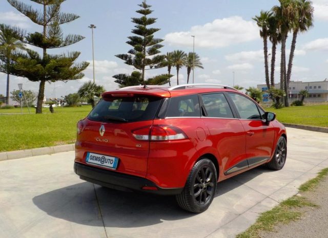 RENAULT Clio usata, con Alzacristalli elettrici