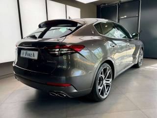 MASERATI Levante usata, con Fendinebbia