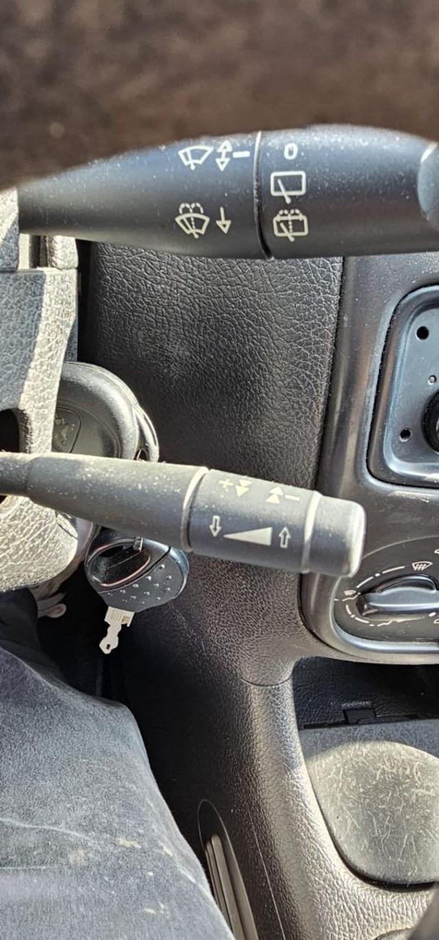 PEUGEOT 206 usata 11