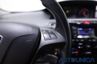 LANCIA Ypsilon usata, con Luci diurne