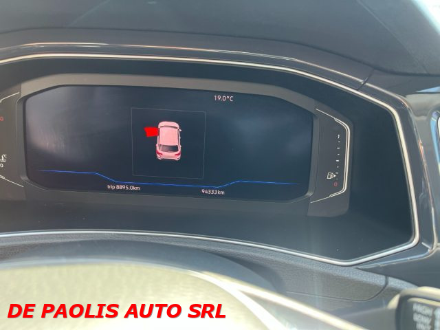 VOLKSWAGEN T-Roc usata, con Controllo automatico clima