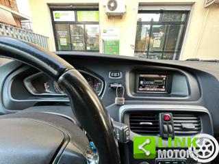 VOLVO V40 Cross Country usata, con Cruise Control