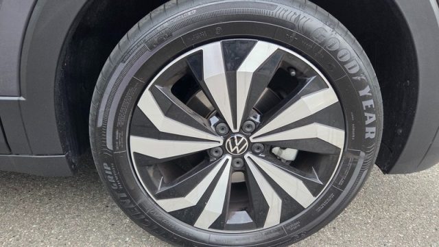 VOLKSWAGEN T-Cross usata, con Autoradio