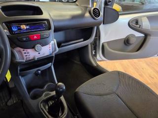 TOYOTA Aygo usata, con Controllo automatico clima