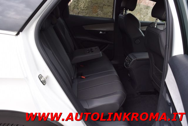 PEUGEOT 3008 usata, con Sensori di parcheggio anteriori
