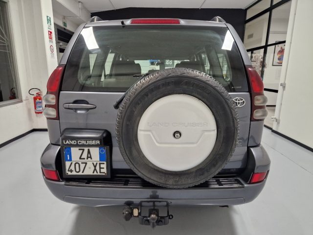 TOYOTA Land Cruiser usata, con Autoradio