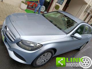 MERCEDES-BENZ C 200 usata, con Sensori di parcheggio posteriori