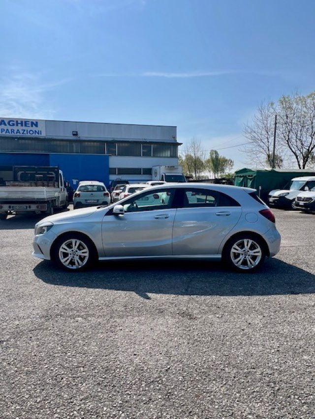 MERCEDES-BENZ A 200 usata, con Autoradio