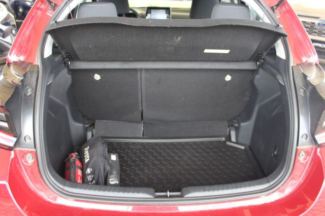 TOYOTA Yaris usata, con Servosterzo