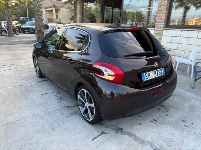 PEUGEOT 208 usata, con Airbag Passeggero